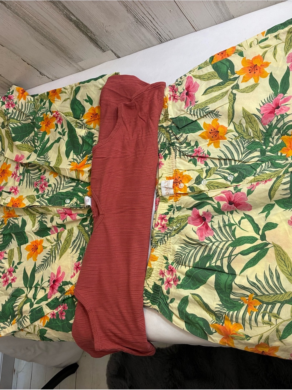 Women’s Tropical Print - Yellow Floral old navy 3 pc pj set Sz L